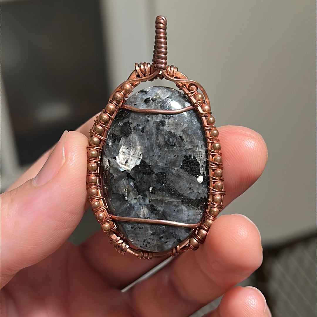 “ Pacificus” Larvakite Necklace