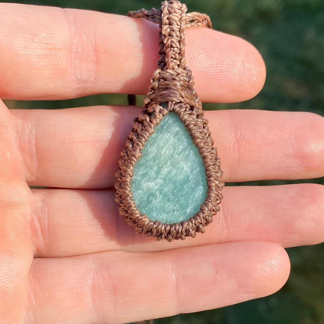 Colorado Amazonite Macrame Necklace in brown